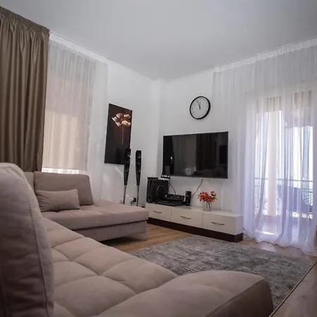 Lejlighed Apartment *