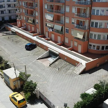 Apartment Golem (Tirana)