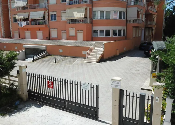 Lejlighed Apartment *